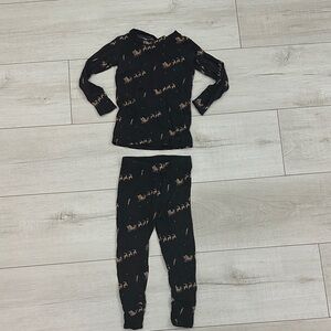 Bums and Roses Santa’s Sleigh and Reindeer Print Pajama